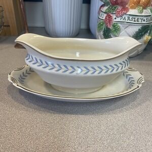 Vintage Syracuse China Old Ivory Sherwood Blue Laurel Gravy Boat W/Underplate